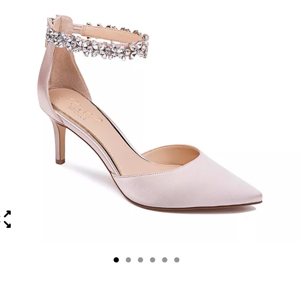 Jewel Badgley Mischka Pink Embellished Heels